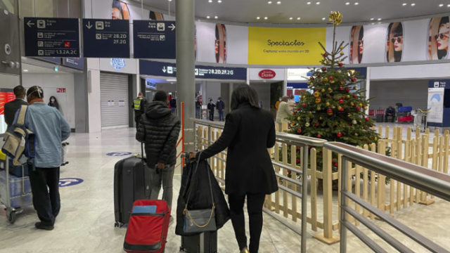 454223_virus_outbreak_holiday_travel_83188 ca2b62e1b7954e789ab13418b8e43e04 676x507.jpg
