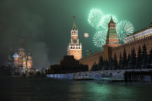 454612_virus_outbreak_russia_new_year_46122 884b7b2b1cc14316aba3810e26ac0cf3 676x451.jpg