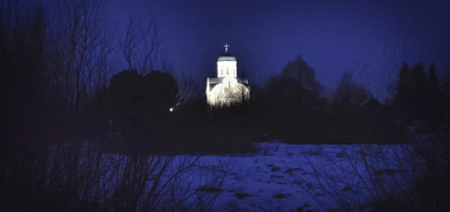 454961_virus_outbreak_russia_orthodox_christmas_95433 a4fda25920d74a37ab3a678bf2ba28a6 676x319.jpg