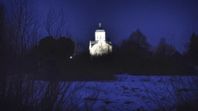 454961_virus_outbreak_russia_orthodox_christmas_95433 a4fda25920d74a37ab3a678bf2ba28a6 676x319.jpg