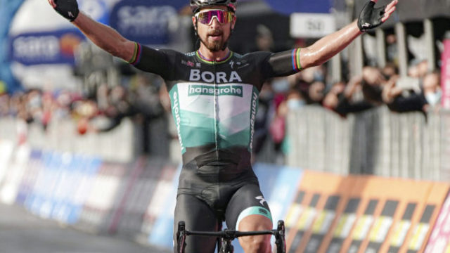 455173_italy_giro_cycling_79429 1ed15a20cc724287b721c2ca364a8f27 676x451.jpg