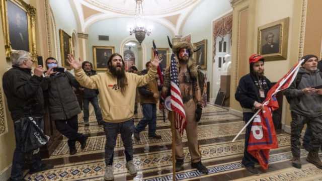455404_capitol_breach_social_media_extremism_18667 295f208e930a4c239906604bb0ba75f6 676x451.jpg