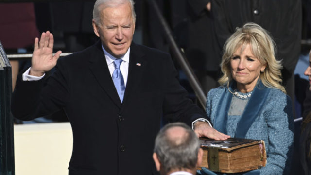 455644_aptopix_biden_inauguration_64641 11c23de88bf84a7597b142702799d405 676x451.jpg