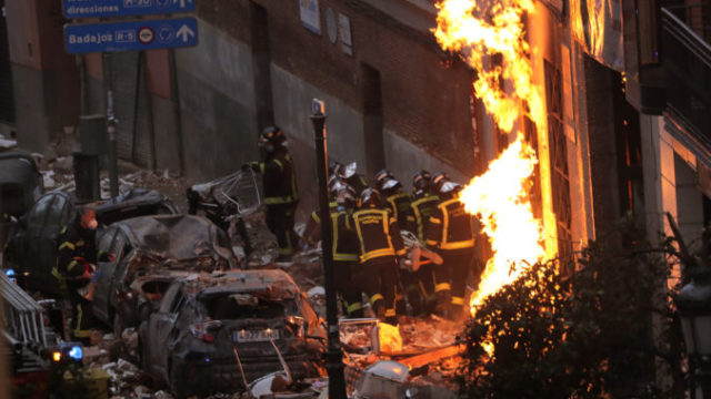 455684_spain_madrid_explosion_21508 f2bcd4def50f4216902a2ef92fcac05d 676x451.jpg