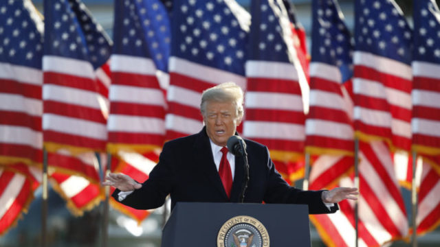 455784_facebook_trump_ban_75454 b8775254f12443a0955d5005f4e13c6c 676x451.jpg