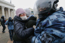 456298_russia_navalny_protests_91805 bddd55354569460c971156b2426556e5 676x448.jpg