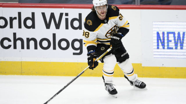 456534_bruins_capitals_hockey_39482 d150f4c2d3fe4f5e81c18ab5f7261aa6 676x451.jpg