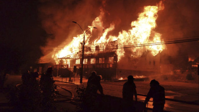 456709_chile_protest_32962 3bef7b57f6c34e2eb381ed6d441360b6 676x451.jpg