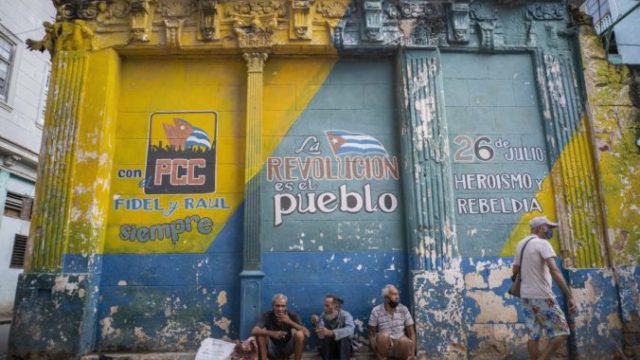 456717_cuba_economic_reforms_44391 4afb6a18f3924359b727c99454191edc 676x458.jpg
