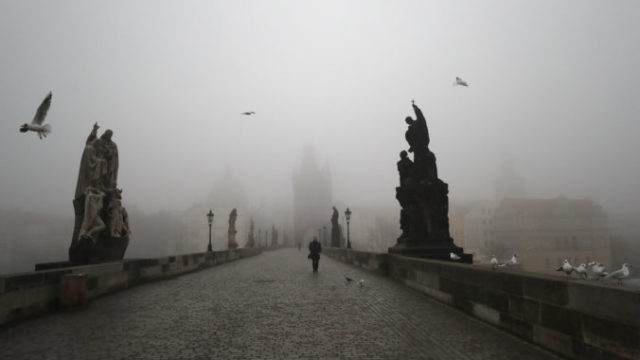457848_aptopix_virus_outbreak_czech_republic_58465 06a67c89c3124672a96f3c7dfa30d568 676x417.jpg