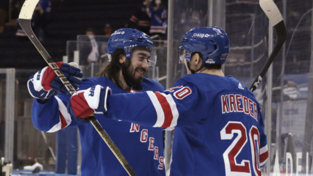 457998_bruins_rangers_hockey_58324 0f2ef75f6ac84a8b97050226e5e33a0a 676x484.jpg