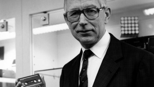 458787_netherlands_obit_ottens_16003 de51afe965f84687b292ba1379e0730e 676x509.jpg