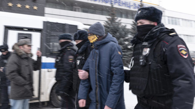 458853_russia_opposition_07291 3e1ef736b36f4c77841556c73c8da262 676x451.jpg