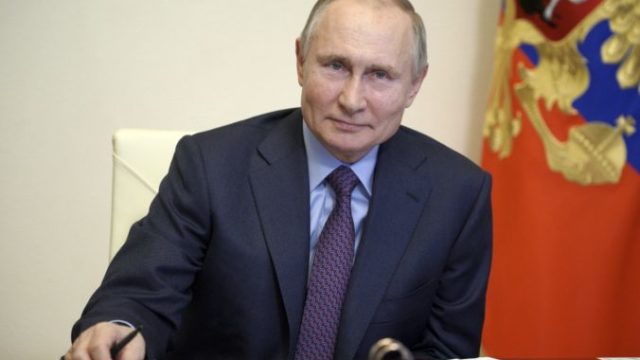 459411_virus_outbreak_russia_putin_09032 725ab967a503401ca4287ee8c5df037d 676x451.jpg