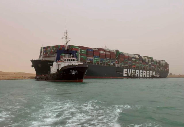 459527_egypt_suez_canal_16688 7577291fb5ee4838972dfdc3d9b53ed1 676x466.jpg