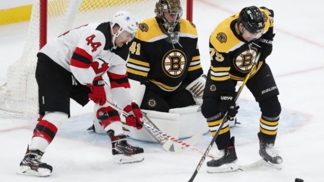 459825_devils_bruins_hockey_56351 3102a1e6ae7945c8b56b852c6e94025f 676x451.jpg