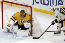 460190_penguins_bruins_hockey_80809 43be3bfdc7724878aac464e3d978e697 676x451.jpg