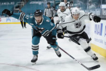 460608_kings_sharks_hockey_46369 dd5a6f108028448aa6a8988d62263071 676x456.jpg