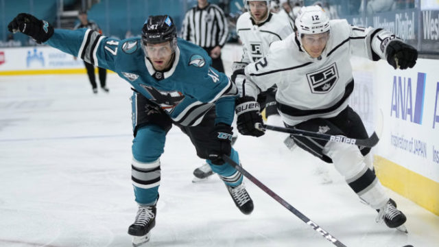 460608_kings_sharks_hockey_46369 dd5a6f108028448aa6a8988d62263071 676x456.jpg