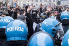 460712_virus_outbreak_italy_protest_21750 68395318343048c8ad843db53b479cb8 676x451.jpg