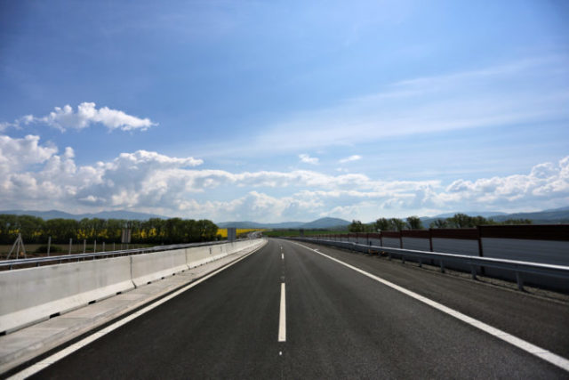 461534_r2 676x451.jpg