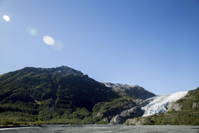 461662_melting_glaciers_90900 52035b527c574977a5025ba0e02434b6 676x451.jpg