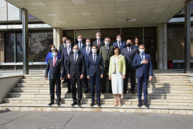 461738_img_2678 676x451.jpg