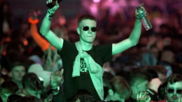 461828_virus_outbreak_britain_nightclub_57699 b5c7dda0555e495f8b8a1432761f6927 676x451.jpg