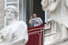 461861_vatican_pope_35174 37675d0cde2649888506951a4fbc3d5c 676x451.jpg