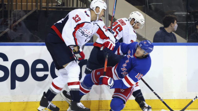 461953_capitals_rangers_hockey_32302 6bf2f684e6614dfda4c56eb19c251c26 676x444.jpg