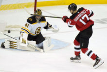 462026_bruins_devils_hockey_15978 33c25c464cc94671866f781a3b8cdbc3 676x451.jpg