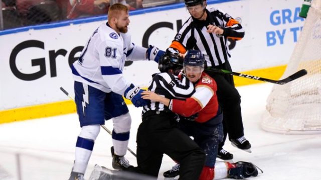 462848_lightning_panthers_hockey_28268 04374c6dd9b34e2cb5a293f09bc75aaa 676x451.jpg