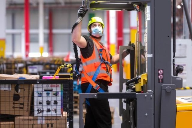 462938_height safety harness_photo 676x450.jpg