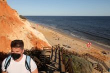 462996_aptopix_virus_outbreak_portugal_59195 b0fed1eebf20407ba5a15d7c3a4c107d 676x451.jpg