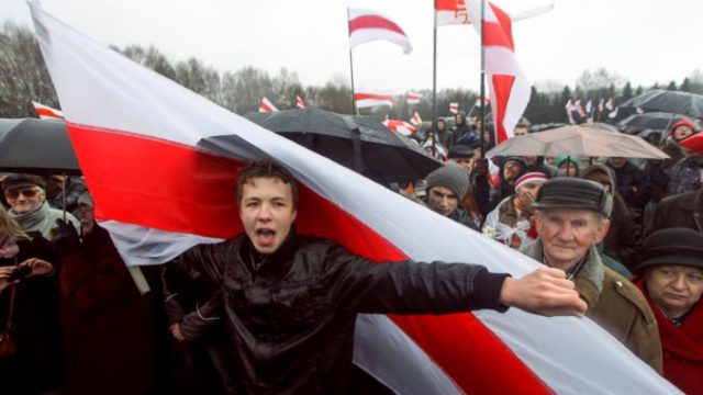 463168_belarus_opposition_20098 099904016b374aef8f9d8f3e5d6c91ac 676x451.jpg