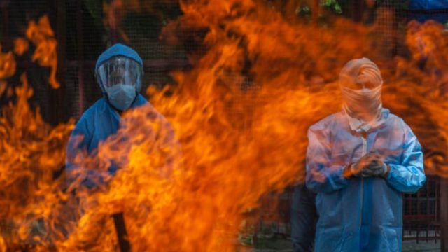 463461_virus_outbreak_india_kashmir_21204 f574cf85cbee49149c15530d326ba6ae 676x451.jpg