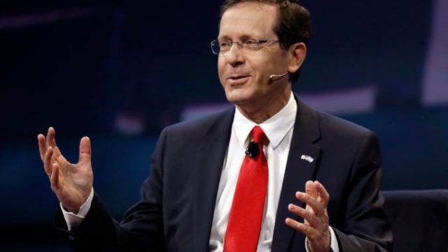 463724_israel_president_99505 c8c1b628760b4fb0a602f5d733a418eb 676x497.jpg