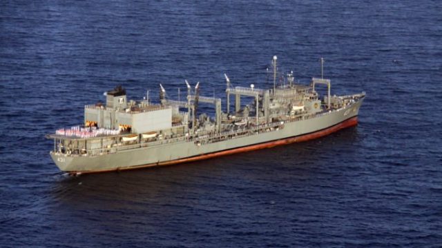 463772_iran_navy_fire_83421 e4951150914c47b7961aa14ca3e37369 676x451.jpg
