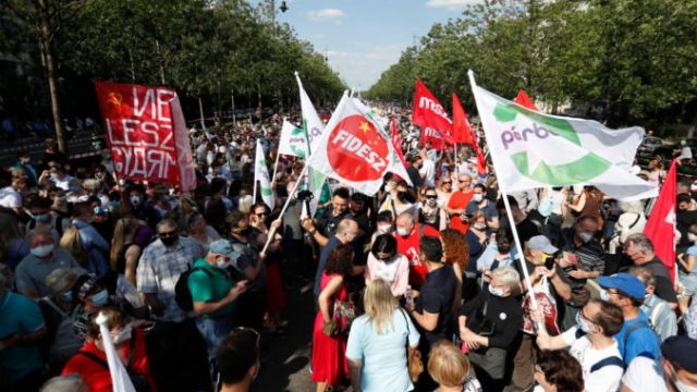 463960_hungary_protest_15388 abfffcf39d964135b5dd319fc6ccee96 676x451.jpg