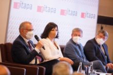 464471_7912 676x451.jpg