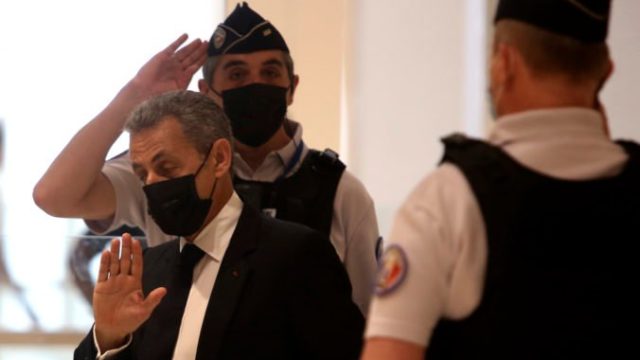 464574_france_sarkozy_trial_87344 31f15ac703494c81bbccf40689f4f84a 676x461.jpg