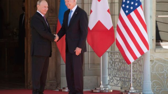 464678_biden_putin_87216 f783e8bcae494857aae3ca1992dcbd82 676x452.jpg