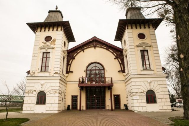 465252_divadlo arena bratislava 676x451.jpg