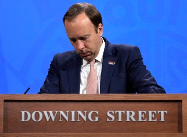 465260_britain_health_secretary_82540 ce5ce00e0f4e47f79d75328075c70c3f 676x496.jpg