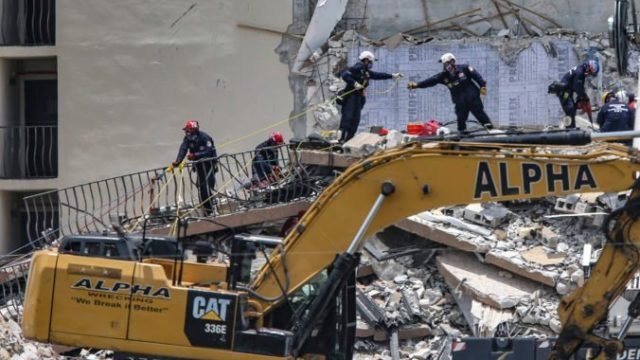 465272_building_collapse_miami_44958 d3223cfff62b4c9bb3b536dfcadd9c41 676x484.jpg