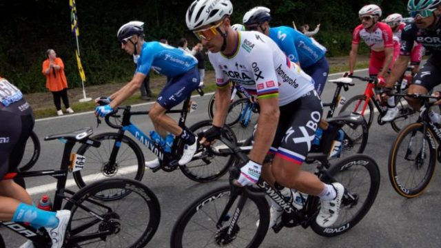 465292_france_cycling_tour_de_france_26587 ab7c04f7d8874af689bb2e742cfe6a8d 1 676x451.jpg