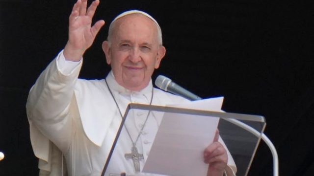 465764_vatican_pope_surgery_25724 b8e4cf2bfd184b0db797429ad5bfa2ce 676x493.jpg