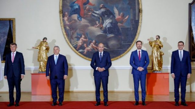 465968_slovenia_visegrad_grouop_77244 2df963ef812f446c99ea50faab84d302 676x383.jpg