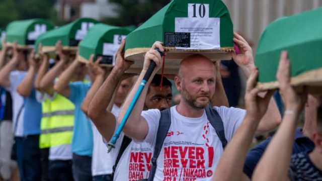 466086_bosnia_srebrenica_anniversary_28423 82136086ef5842c8a1567eb2c93fb182 676x451.jpg