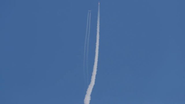 466098_virgin_galactic_branson_93063 696db7d646aa40a29fffe39091226d31 676x442.jpg